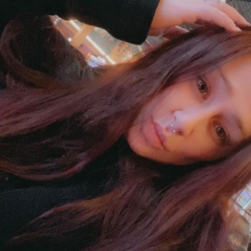 Meet your Posher, Marisa